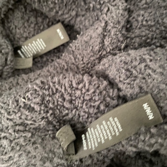 SKIMS cozy set - black size medium - Picture 4 of 4